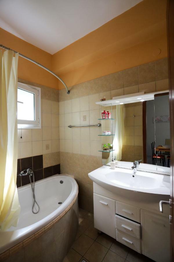 George'S Sweet N' Cozy Maisonette In Ipsos Corfu מראה חיצוני תמונה